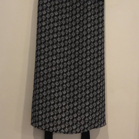 Maternity Tops - Picture 2 of 4